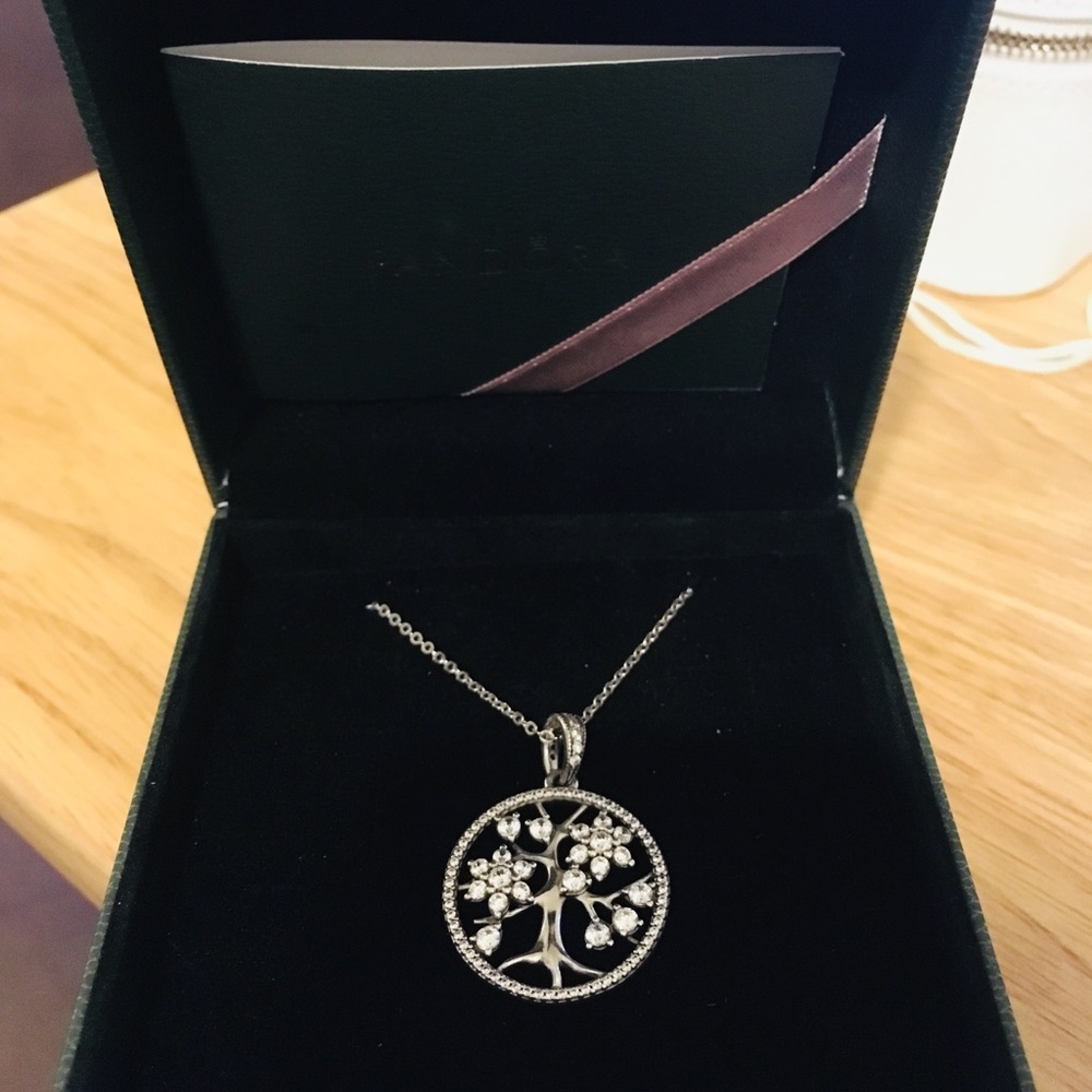 Authentic Pandora Family Tree Necklace